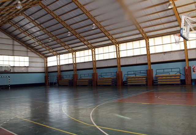Salón ambientado con telas